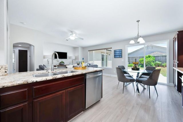 11724 Azalea Garden Way, Rancho Cordova, CA 95742