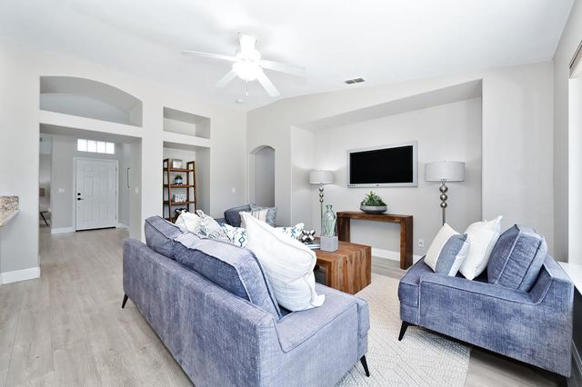 11724 Azalea Garden Way, Rancho Cordova, CA 95742