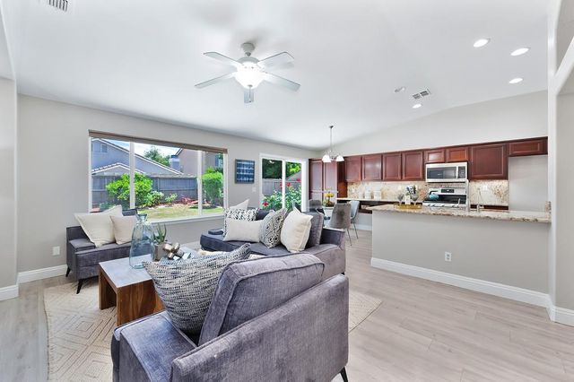 11724 Azalea Garden Way, Rancho Cordova, CA 95742