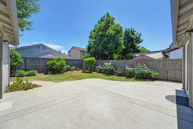 11724 Azalea Garden Way, Rancho Cordova, CA 95742