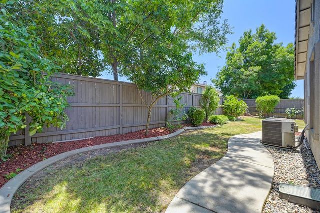 11724 Azalea Garden Way, Rancho Cordova, CA 95742