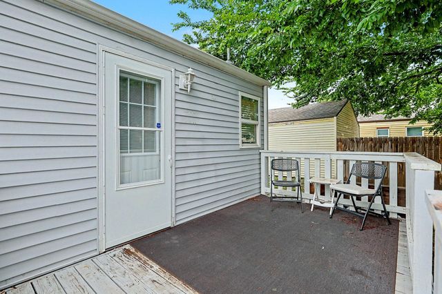 321 E Kinkaid Ave, Wichita, KS 67211