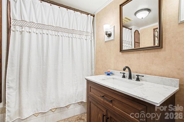 415 W 5th Avenue, Gastonia, NC 28052