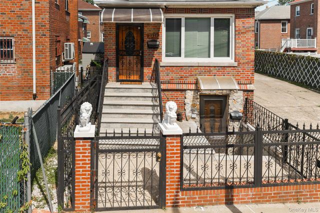 2328 Williamsbridge Road, Bronx, NY 10469