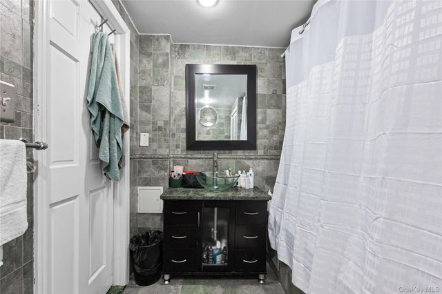 2328 Williamsbridge Road, Bronx, NY 10469