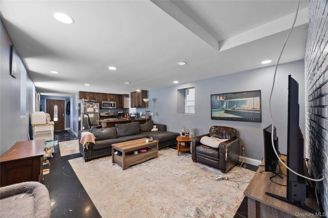 2328 Williamsbridge Road, Bronx, NY 10469