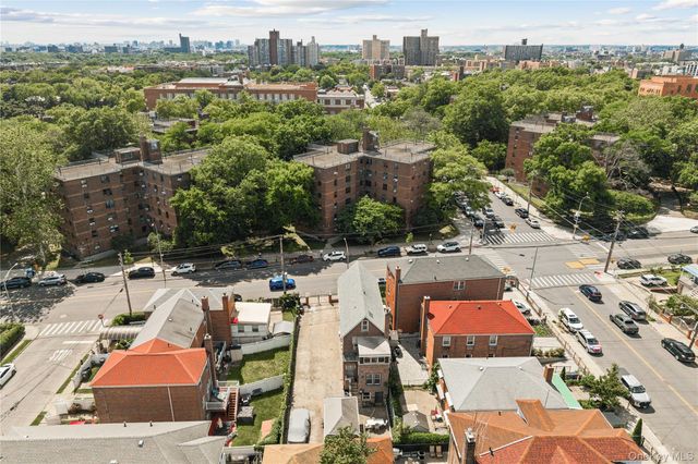 2328 Williamsbridge Road, Bronx, NY 10469