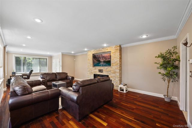 2328 Williamsbridge Road, Bronx, NY 10469