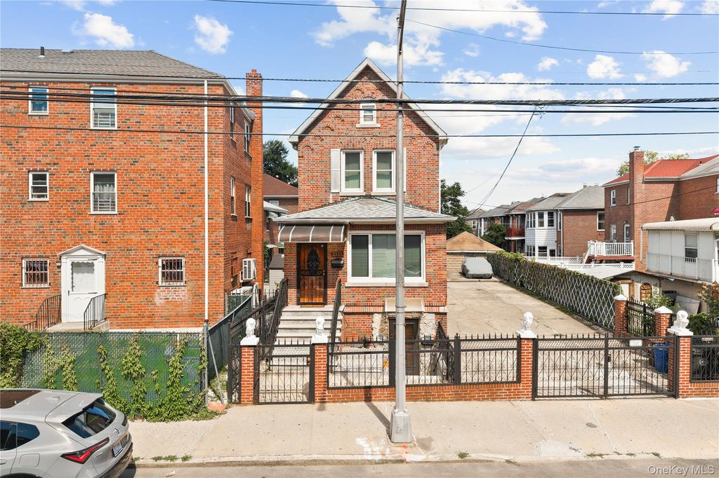 2328 Williamsbridge Road, Bronx, NY 10469