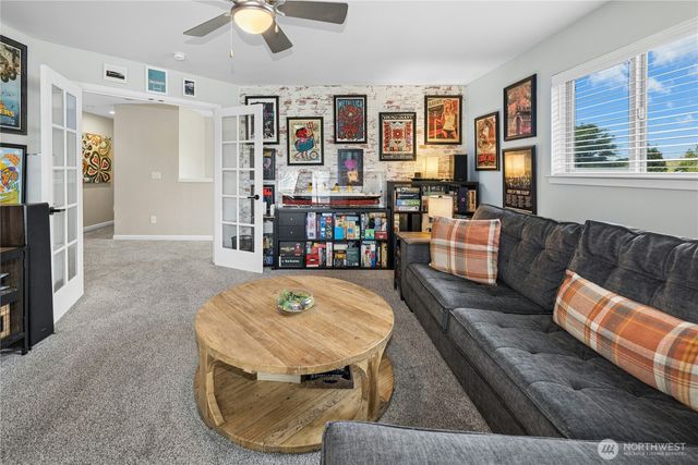 2517 NE Kevos Pond Drive, Poulsbo, WA 98370