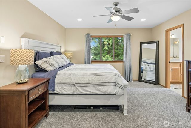 2517 NE Kevos Pond Drive, Poulsbo, WA 98370