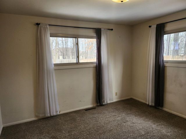 5526 ELLIS STREET, Stevens Point, WI 54481