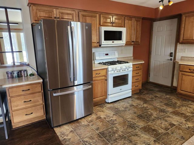 5526 ELLIS STREET, Stevens Point, WI 54481