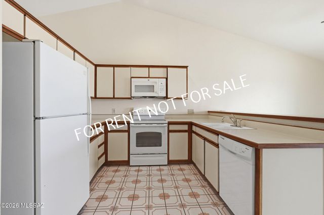 9960 E Banister Drive, Tucson, AZ 85730