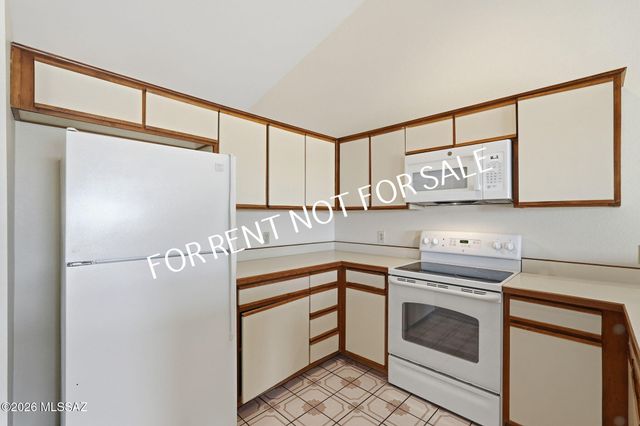 9960 E Banister Drive, Tucson, AZ 85730