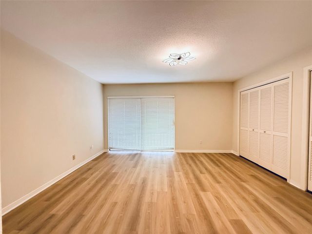 5633 S Rice Avenue, Houston, TX 77081