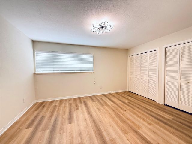 5633 S Rice Avenue, Houston, TX 77081