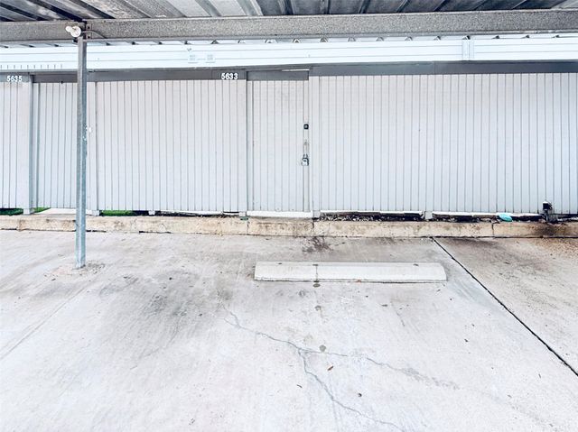 5633 S Rice Avenue, Houston, TX 77081