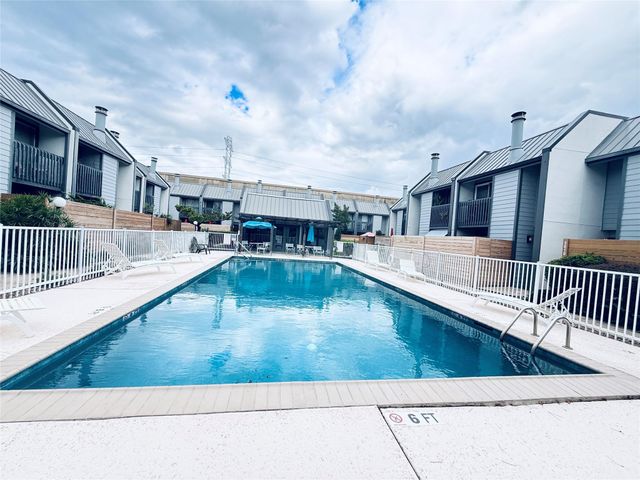 5633 S Rice Avenue, Houston, TX 77081