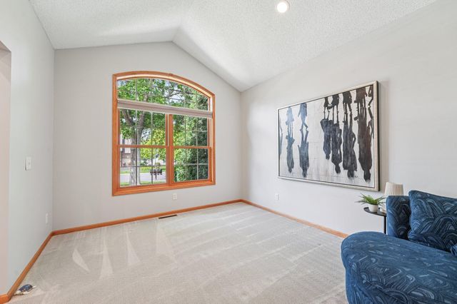 9243 Hillsboro Way, Savage, MN 55378