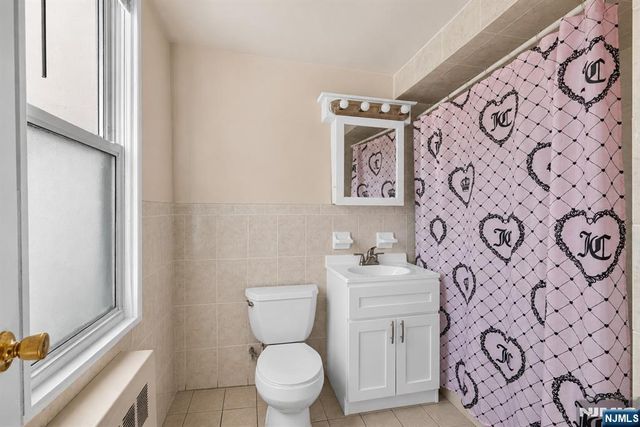 609 38th Street, Union City, NJ 07087