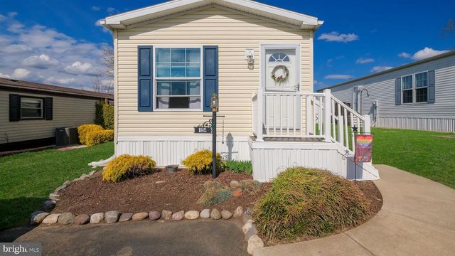 154 HILLSIDE CT, North Wales, PA 19454