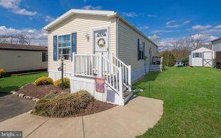 154 HILLSIDE CT, North Wales, PA 19454