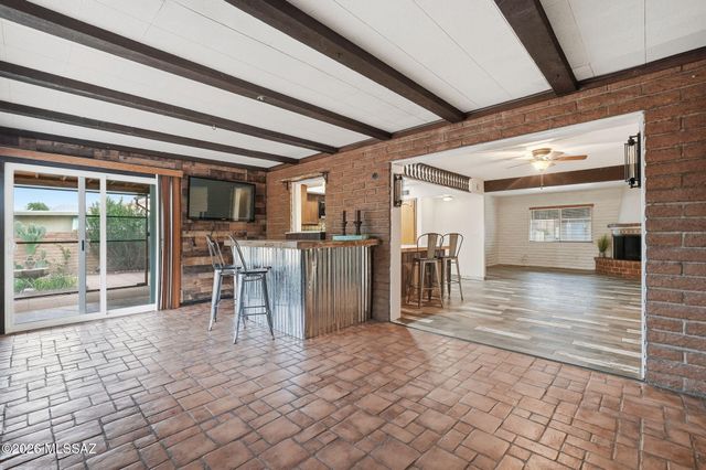 991 S La Bellota, Green Valley, AZ 85614