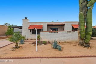 991 S La Bellota, Green Valley, AZ 85614