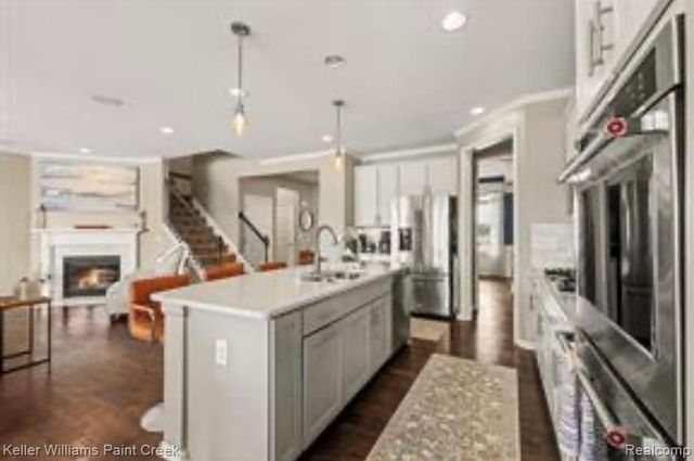 16089 Diamante Drive, Macomb, MI 48044