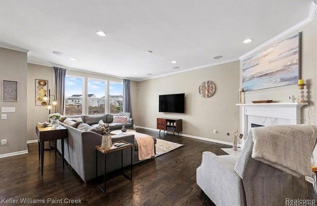 16089 Diamante Drive, Macomb, MI 48044