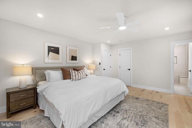 9313 COPENHAVER DR, Potomac, MD 20854