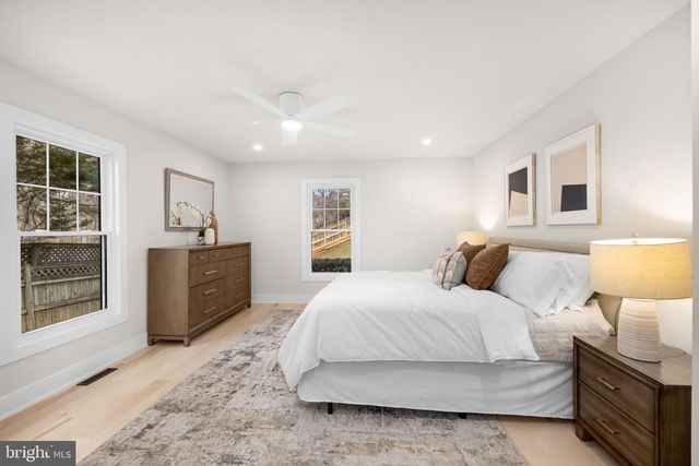 9313 COPENHAVER DR, Potomac, MD 20854