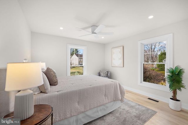 9313 COPENHAVER DR, Potomac, MD 20854