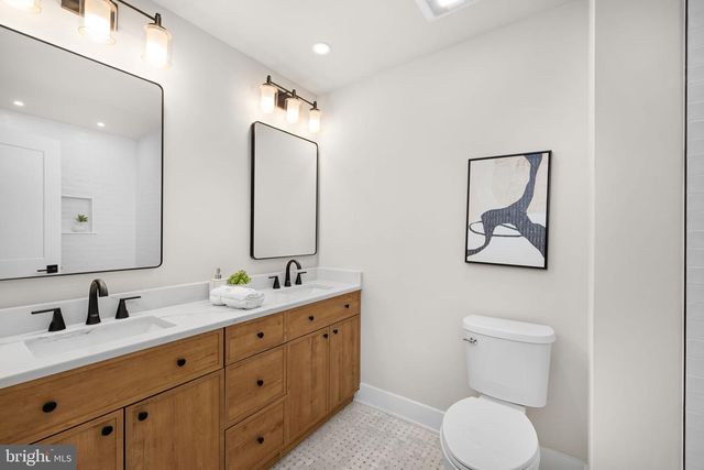 9313 COPENHAVER DR, Potomac, MD 20854