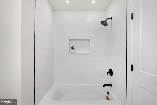 9313 COPENHAVER DR, Potomac, MD 20854