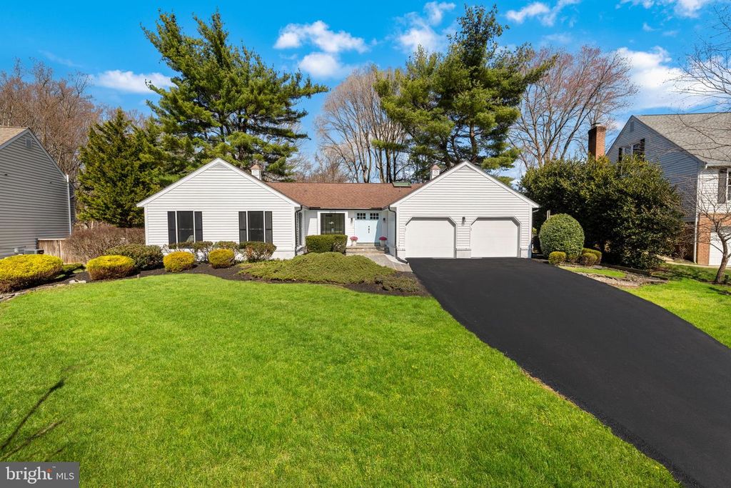 9313 COPENHAVER DR, Potomac, MD 20854