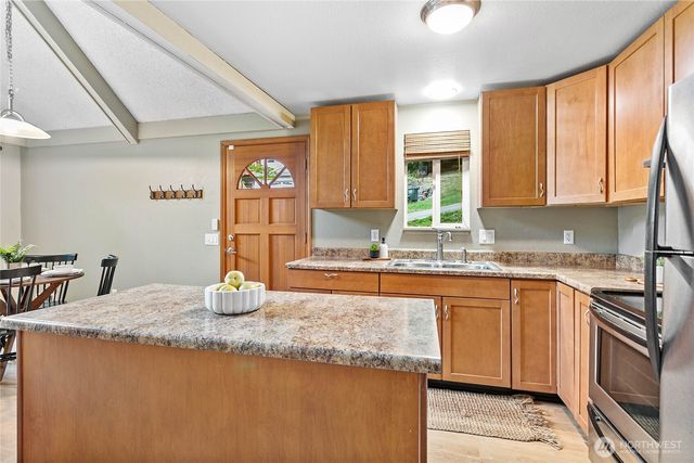 5 Misty Ridge Court, Bellingham, WA 98229