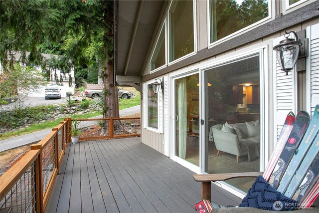 5 Misty Ridge Court, Bellingham, WA 98229