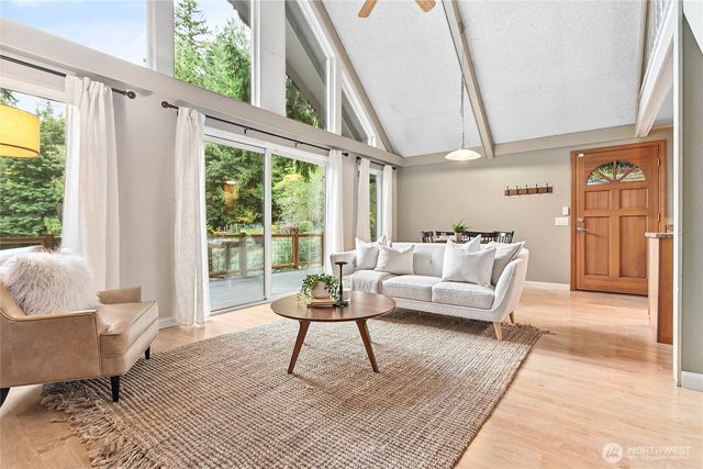 5 Misty Ridge Court, Bellingham, WA 98229