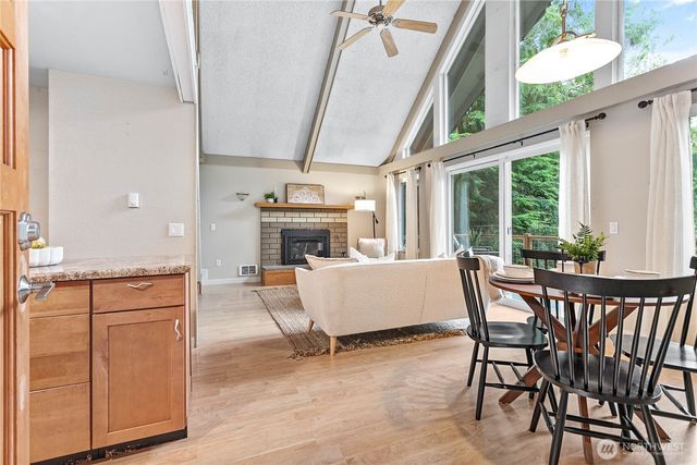 5 Misty Ridge Court, Bellingham, WA 98229