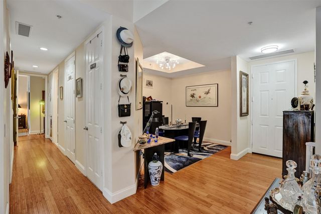 2617 NE 14th Avenue 402, Wilton Manors, FL 33334