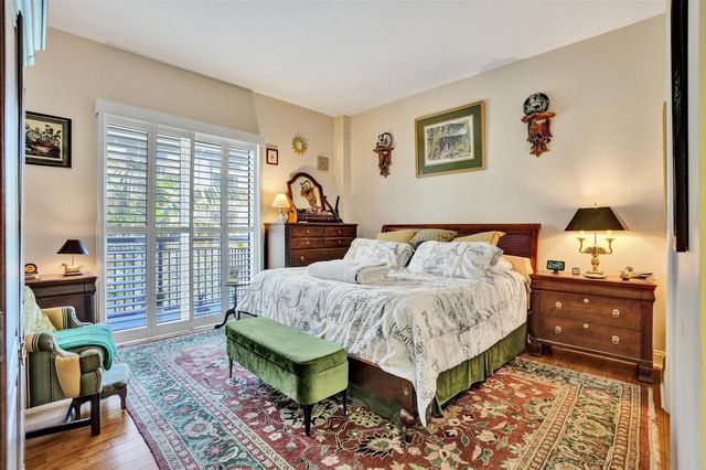 2617 NE 14th Avenue 402, Wilton Manors, FL 33334