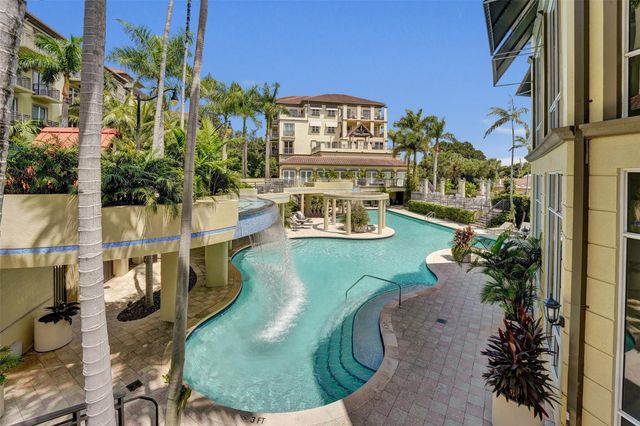 2617 NE 14th Avenue 402, Wilton Manors, FL 33334