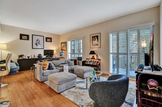 2617 NE 14th Avenue 402, Wilton Manors, FL 33334