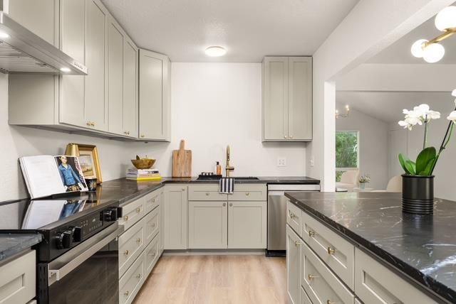 1307 N Malibu Dr, Kerrville, TX 78028