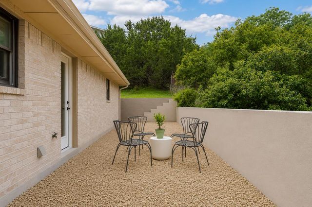 1307 N Malibu Dr, Kerrville, TX 78028
