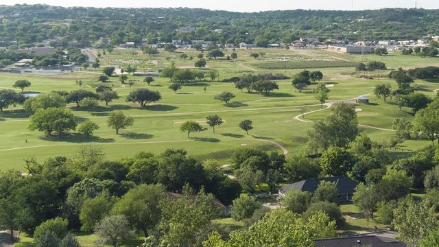1307 N Malibu Dr, Kerrville, TX 78028
