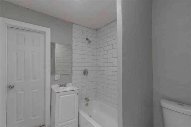 4103 Euclid Avenue, Kansas City, MO 64130