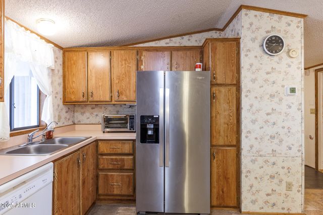 450 W Sunwest Drive 10, Casa Grande, AZ 85122